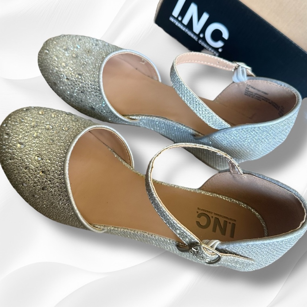 INC International Concepts “Sienna Silver” Silver Wedge Shoes Size 3M - Picture 5 of 6